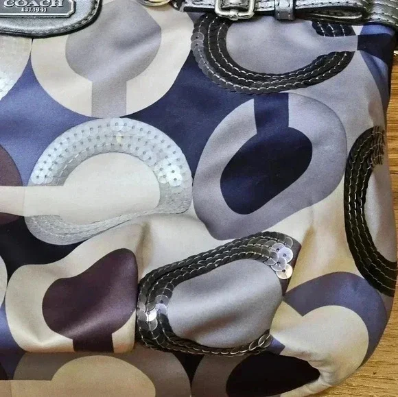 Coach Circle and Sequin Bag EUC - Picture 7 of 13